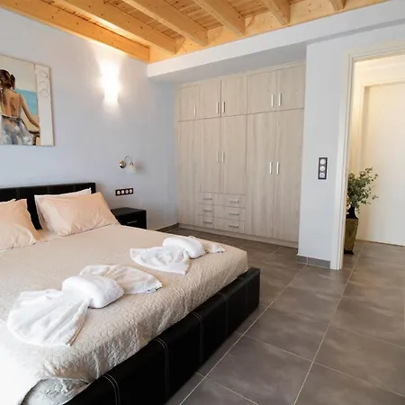 Villa De La Agios Stefanos Avliotes (Corfu)
