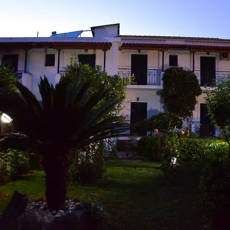 Apartment Kostas' Garden Roda (Corfu)