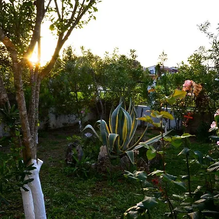 Kostas' Garden Apartment Roda (Corfu)