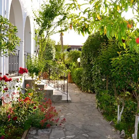 Apartment Kostas' Garden Roda (Corfu)