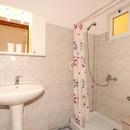 Hotel Elias & Vasili House 2*