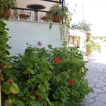 Kostas Apartment *