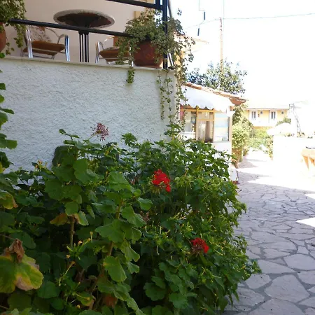 Kostas & Apartment