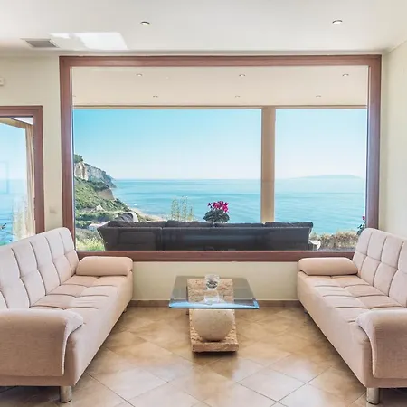 Belle Plaza Villa Vitalades