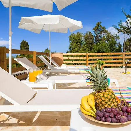 Holiday home Kosta's House Valanio