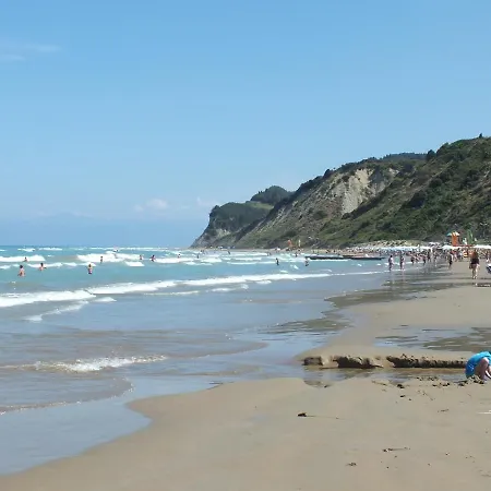 Garden Agios Stefanos Corfu Holiday home *