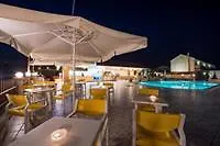 Sandy Hotel *