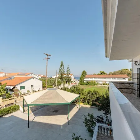 Aparthotel Chandris 3*