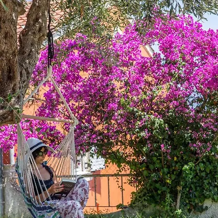 Victoria Hill Dassia (Corfu)