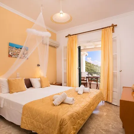 Nestoras Aparthotel 2*