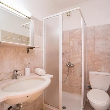 Nestoras Aparthotel 2*