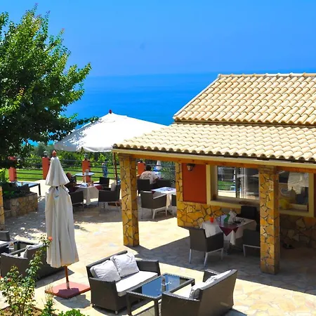 Adonis Aparthotel *