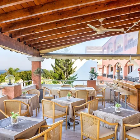 Victoria Hill Hotel 3*