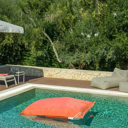 Villa Almyra