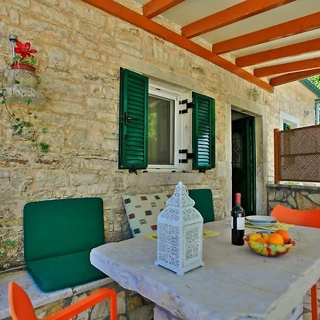 Apartment Korinas Cottage: Stone Close To The