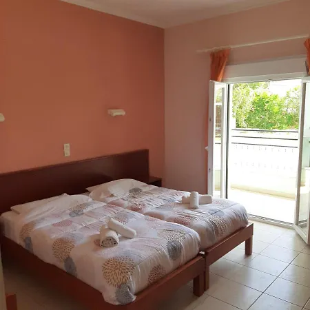 Aparthotel Zefiros 3*