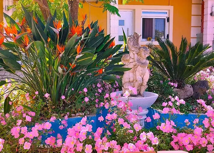 Iris Apartment Near Corfu Town Kontokali photo