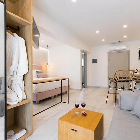 V Luxury Aparthotel Kanali (Corfu)