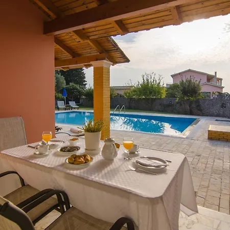 Villa Nefeli Dassia (Corfu)