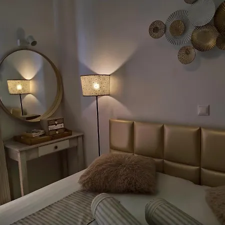 Aronis Aparthotel 2*