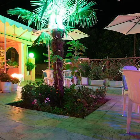 Guest house Billy's *