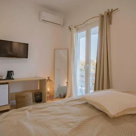 Olive Grove Boutique 4*
