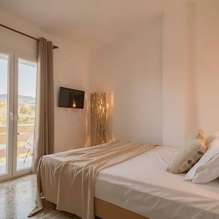 Olive Grove Boutique Hotel 4*