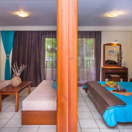 Aparthotel Damia Apts Sidárion