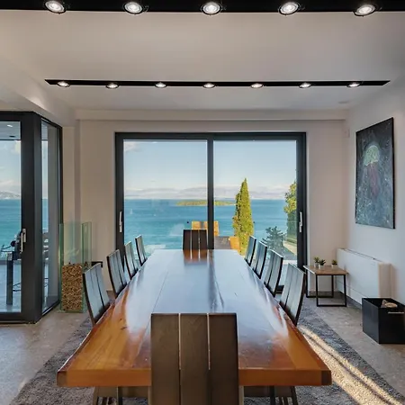 Blueline Villa *