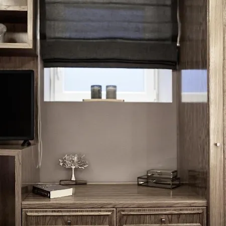 Opus 5 Luxury In Liston Corfu Apartment *