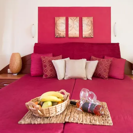 Damia Apts Aparthotel 2*