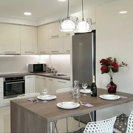 Holiday home Sunshine 3 With Sea View *
