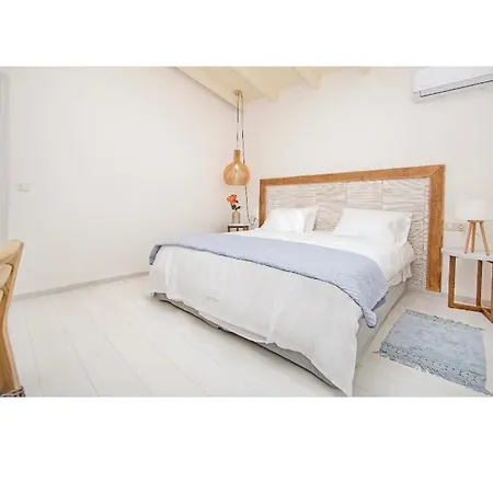 Athena Luxury Mesongi
