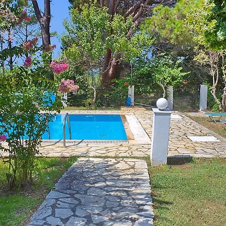 Leda Villa