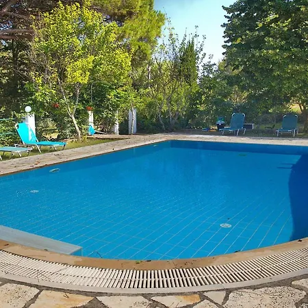 Leda Villa