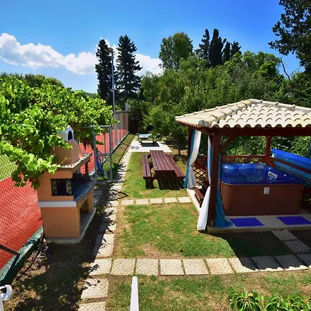 Jolie Corfu *