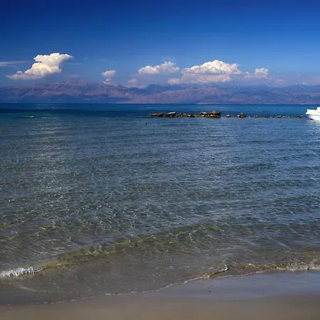 Jolie Corfu