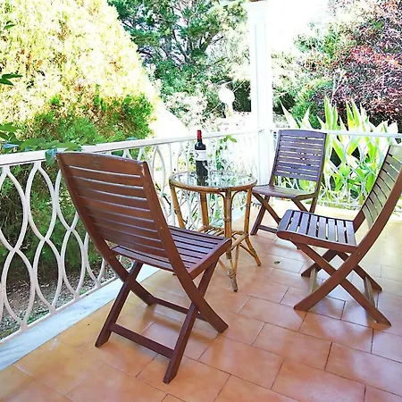 Leda Villa *