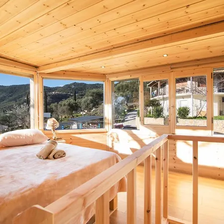Holiday home Romantic Tree House Kato Pavliana
