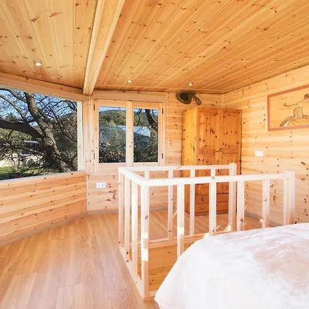 Romantic Tree House Holiday home *