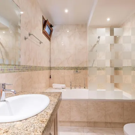 Villa View Villas-corfu-villa Eleni,4 Bedrooms,large Private Pool,prime Location Kassiopi