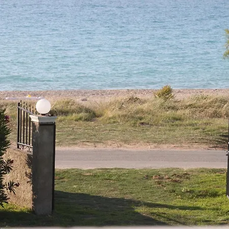 Angela, Seafront Apartments, Almiros * Almiros Beach