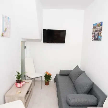 Boschetto Suites Apartment