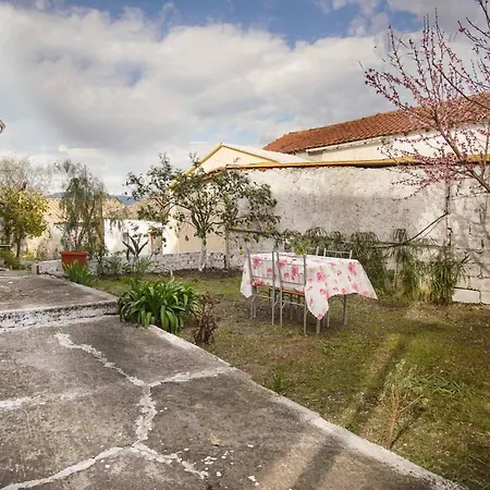 Yvoni Village House Apartment Kanakades