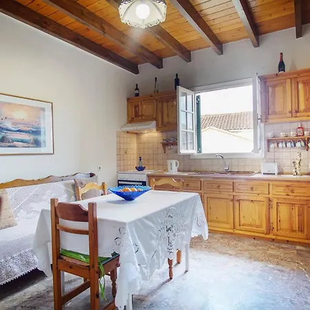 Yvoni Village House * Kanakades