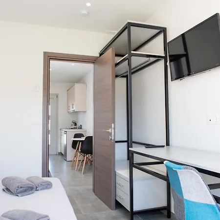 Aparthotel Anemona *