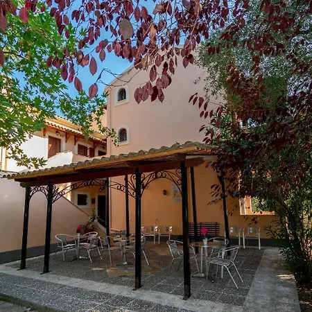 Olive Apartment