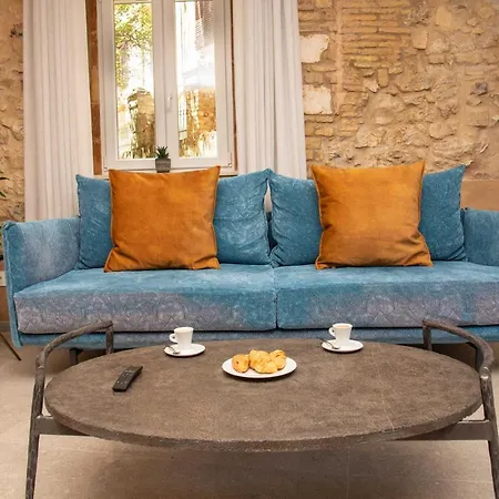 Sopra Mura Luxury Town House