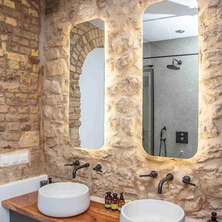Sopra Mura Luxury Town House
