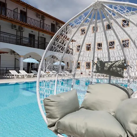 Hotel Lefkimi 2*